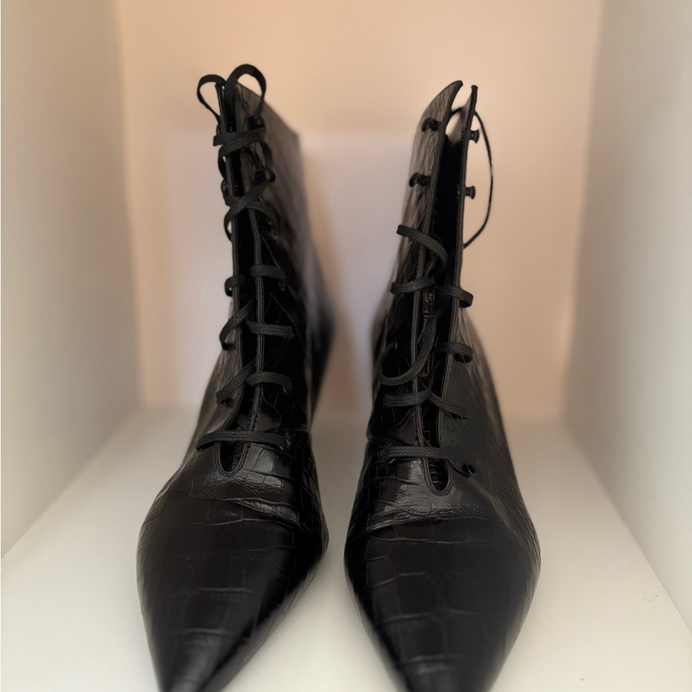 Saint Laurent Leather Ankle Lace up  Boots